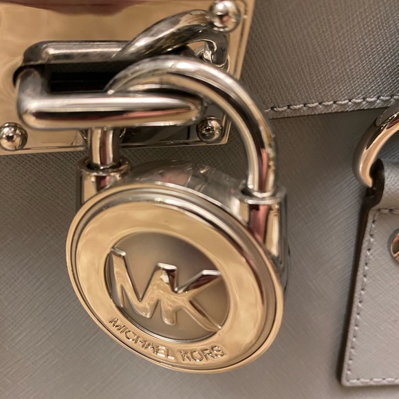 Michael Kors HAMILTON Large EW light blue purse. Lightly used. - Picture 2 of 10